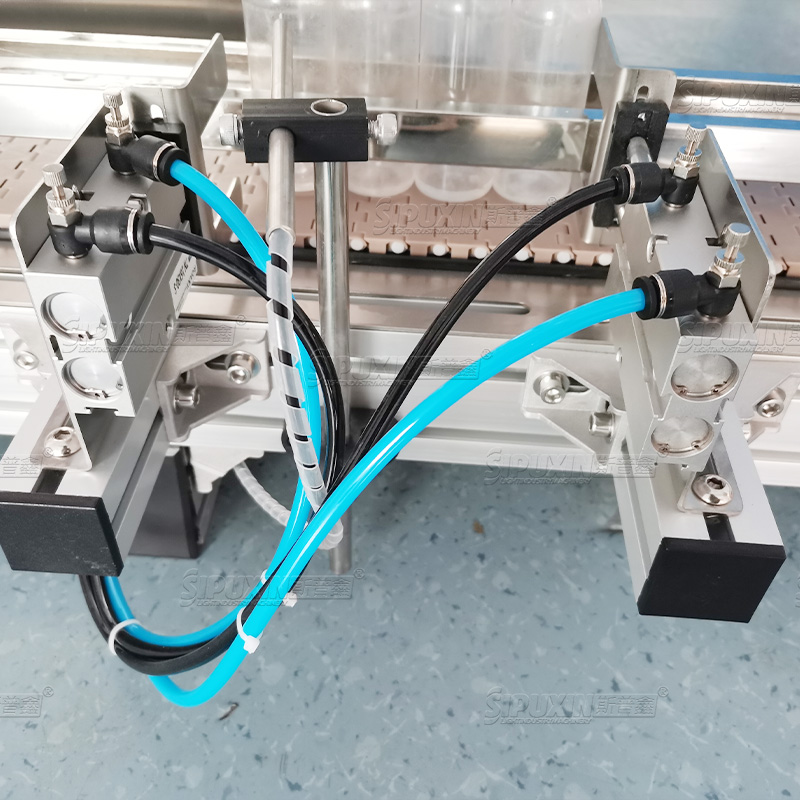 SPX Four Head Magnetic Pump Water Filling Machine