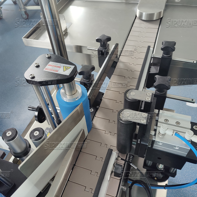 Original Factory High Accuracy Packing Labels Wide Application Private Labeling Machine Round And Flat Bottle Label Machine