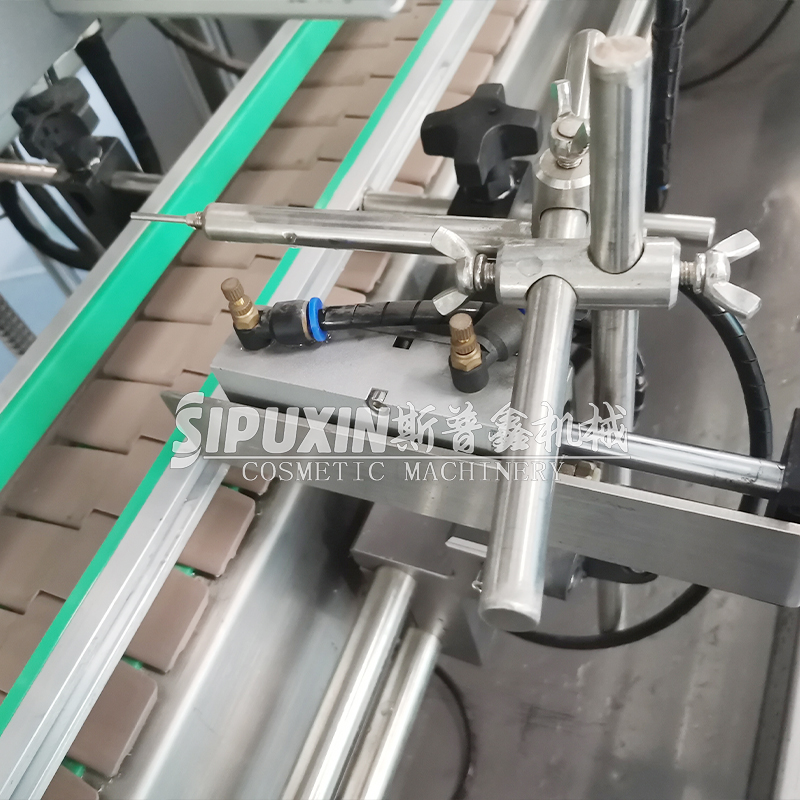 SPX Automatic Liquid Filling Machine Shampoo Filling Machines for Water And Daily Chemical