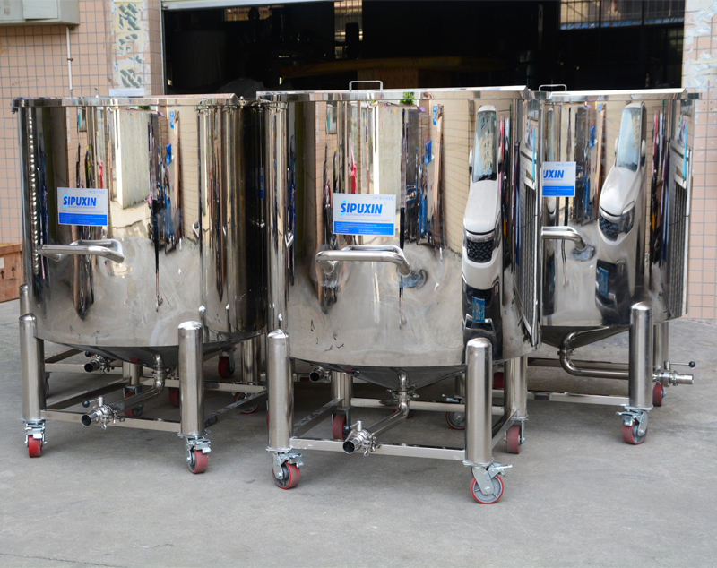 High Quality Loaded Beverage Milk Storage Tank Movable Stainless Steel Storage Tank