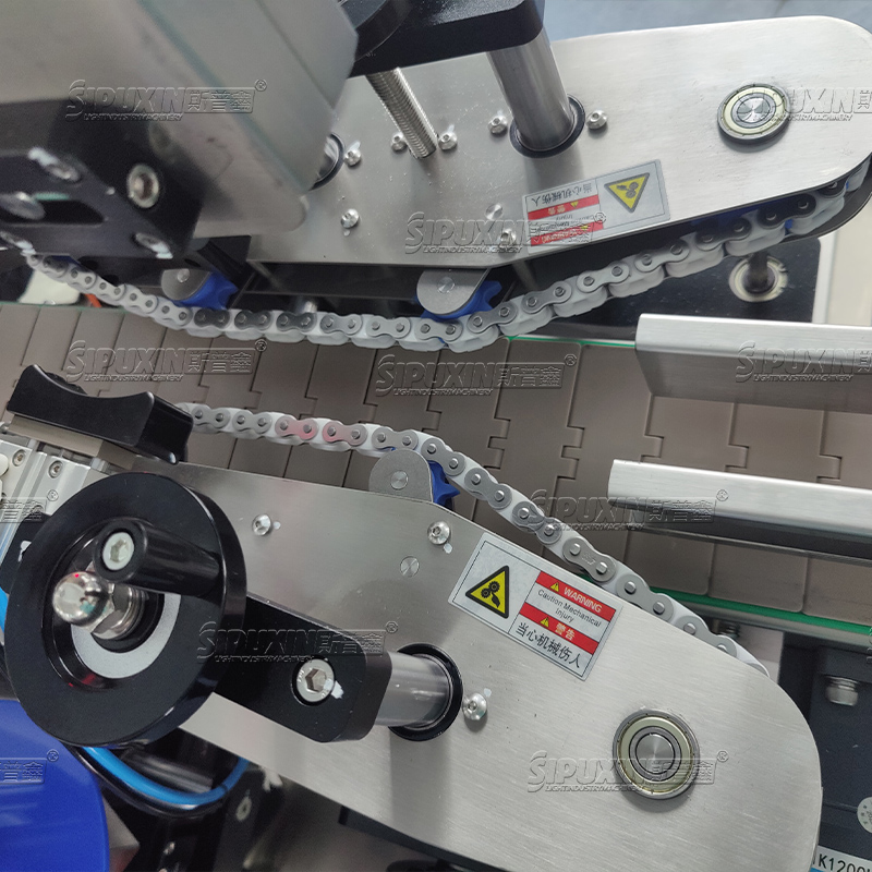 Fully Auto Round Flat Bottle Labeling Machine Servo Motor