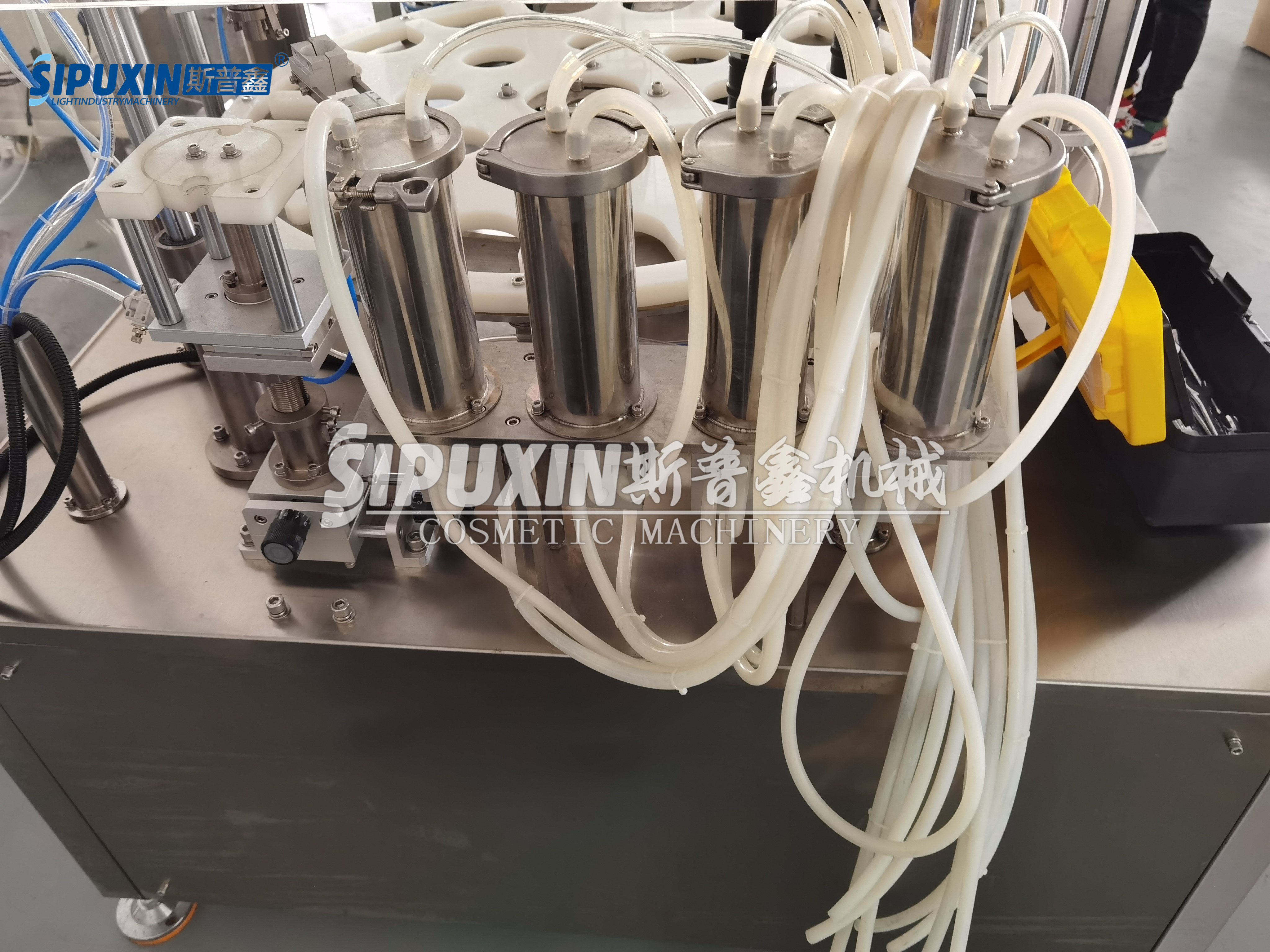 automatic perfume filling capping crimping (12)
