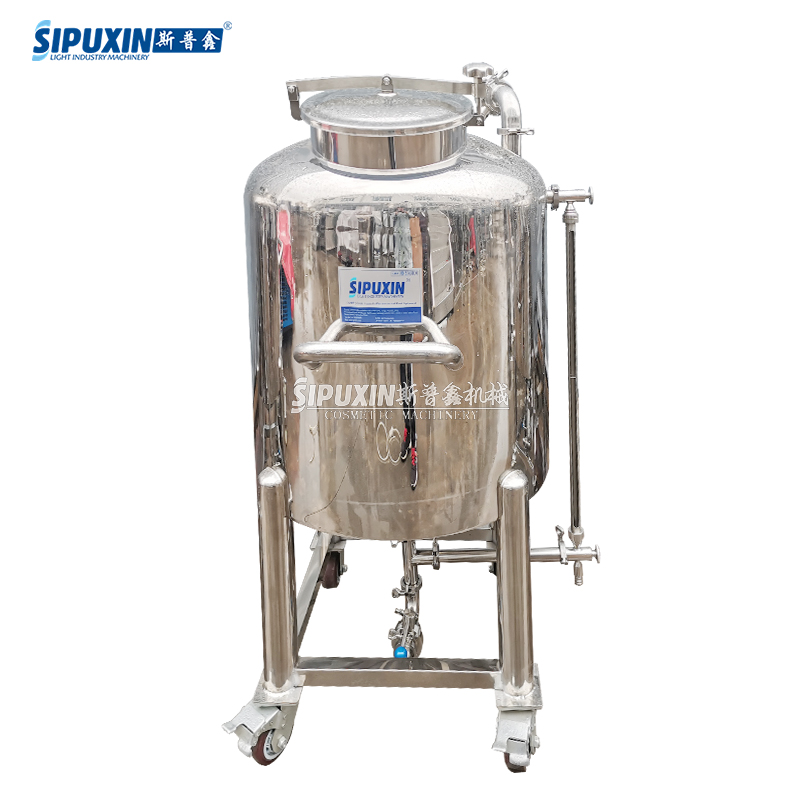 Sanitary And Clean Stainless Steel Vessel Water Tanks With Liquid Level Gauge