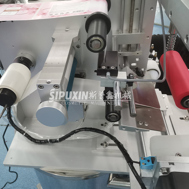 Good Price Semi Automatic Round Bottle Labeling Machine for Flat Bottles