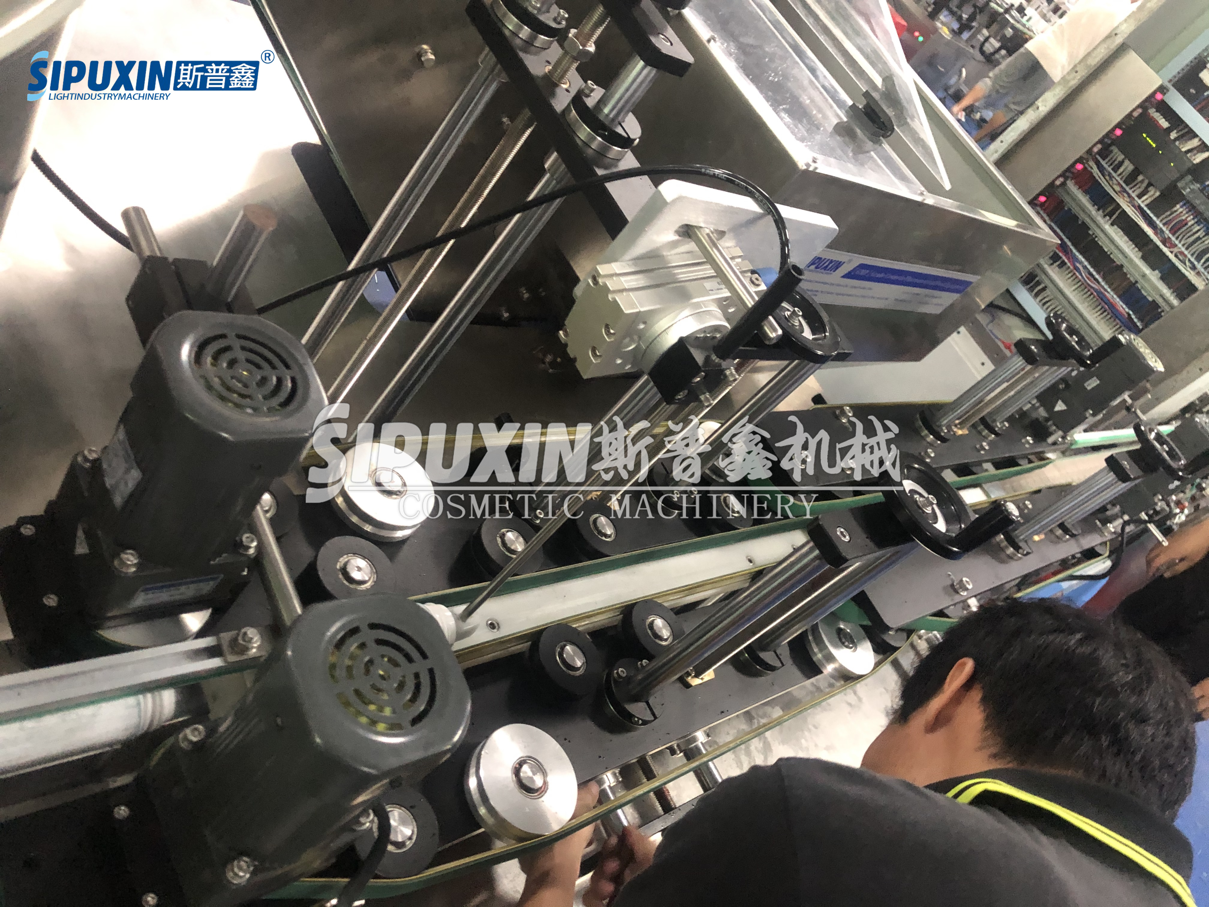 14 heads filling capping labeling machine (8)