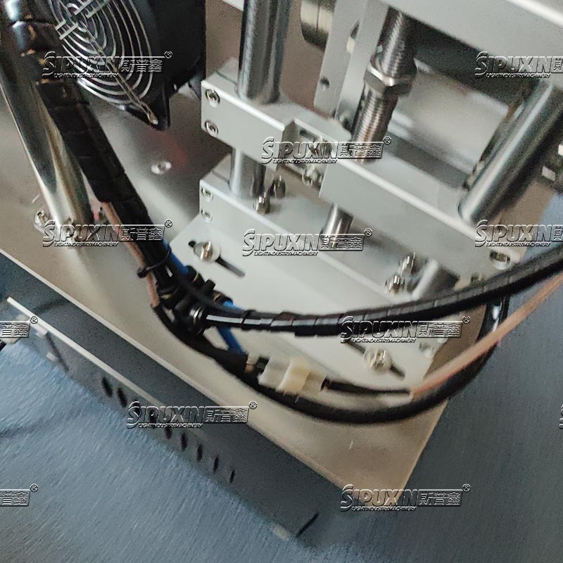 Rotary Single-dose Tube Sealing Machine PLC Pneumatic Plastic Strip Tube Tail Sealer For Cosmetic Essence Facial Mask Sample Tube Packaging