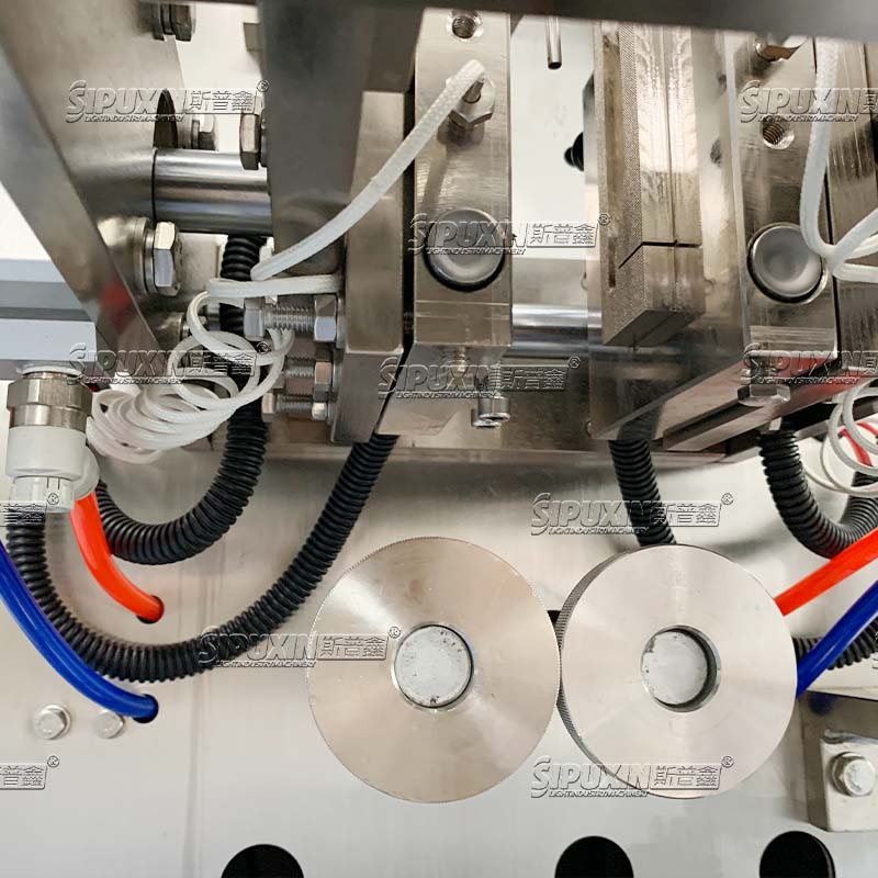 Automatic Vertical Liquid Paste Sachet Packing Machine Small Pouch Filling Sealing Machine For Shampoo Honey Sauce Cosmetic Sample Bag Packaging