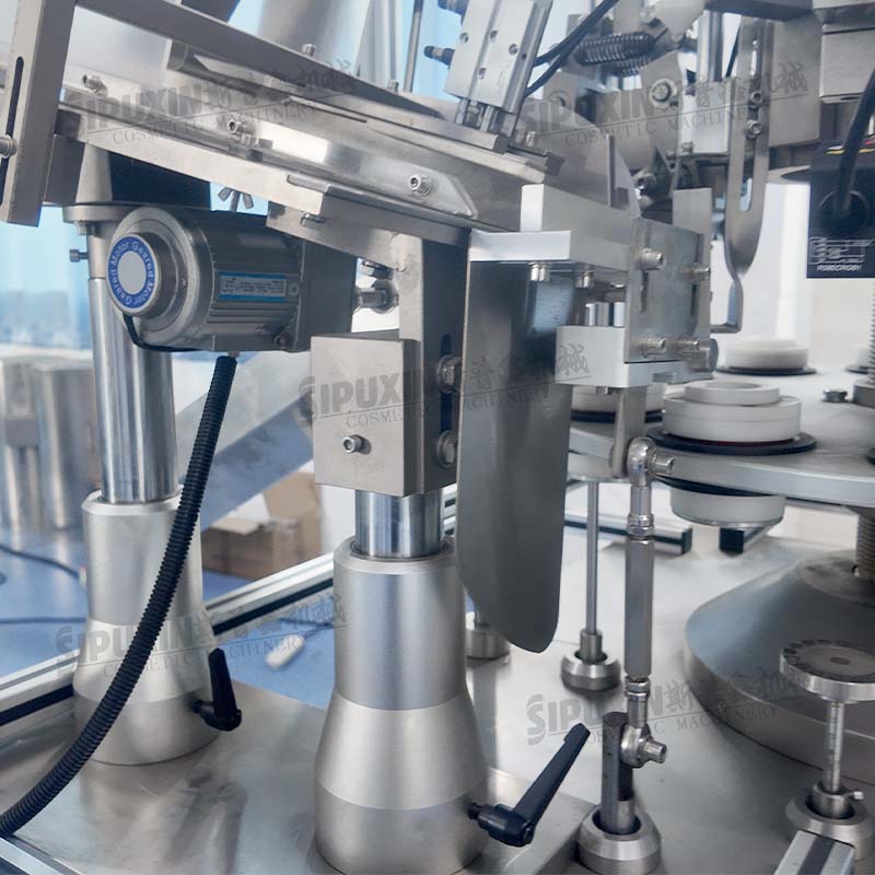 SGFJ-400 Automatic Filling and Sealing Machine