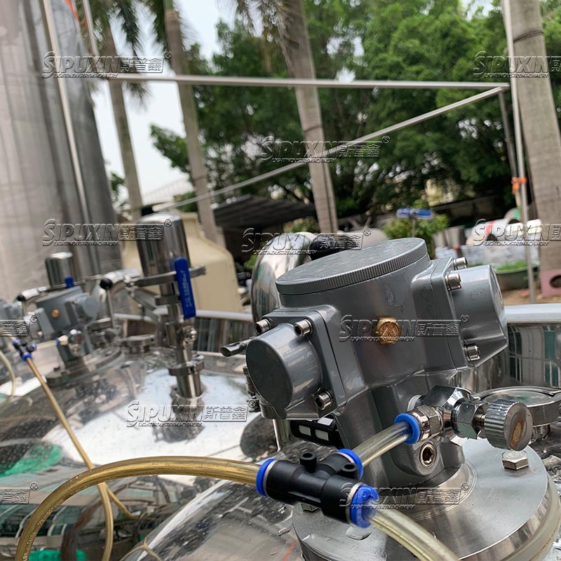 SPX Water Tank Perfume Making Machine Mixing Tank Perfume Pneumatic Dispersion Storage Tank