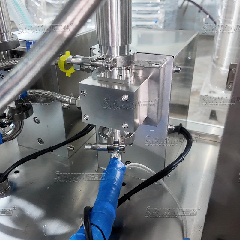 Full Automatic 2 Nozzles Gear Pump Filling Machine With Heating Function For Viscous Liquid