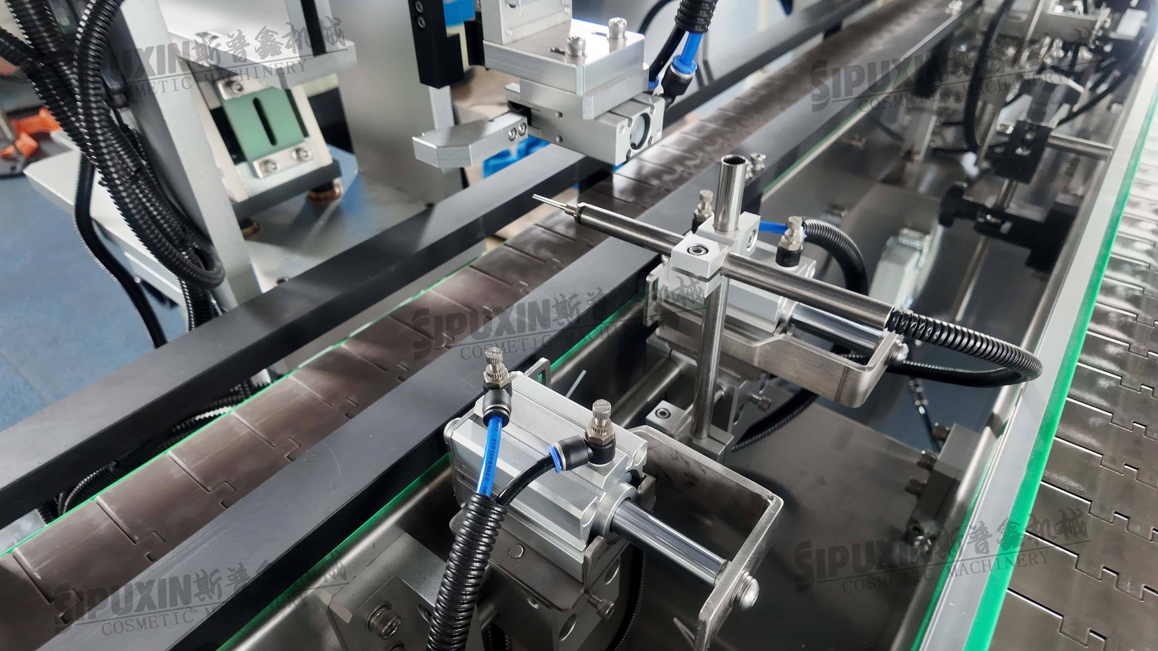 Rotary Automatic Pneumatic Perfume Glass Bottle Filling Machine High Precision Multi Nozzles Engine PLC Driven Customizable