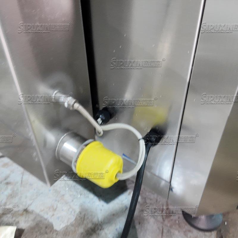 Full Automatic 2 Nozzles Gear Pump Filling Machine With Heating Function For Viscous Liquid