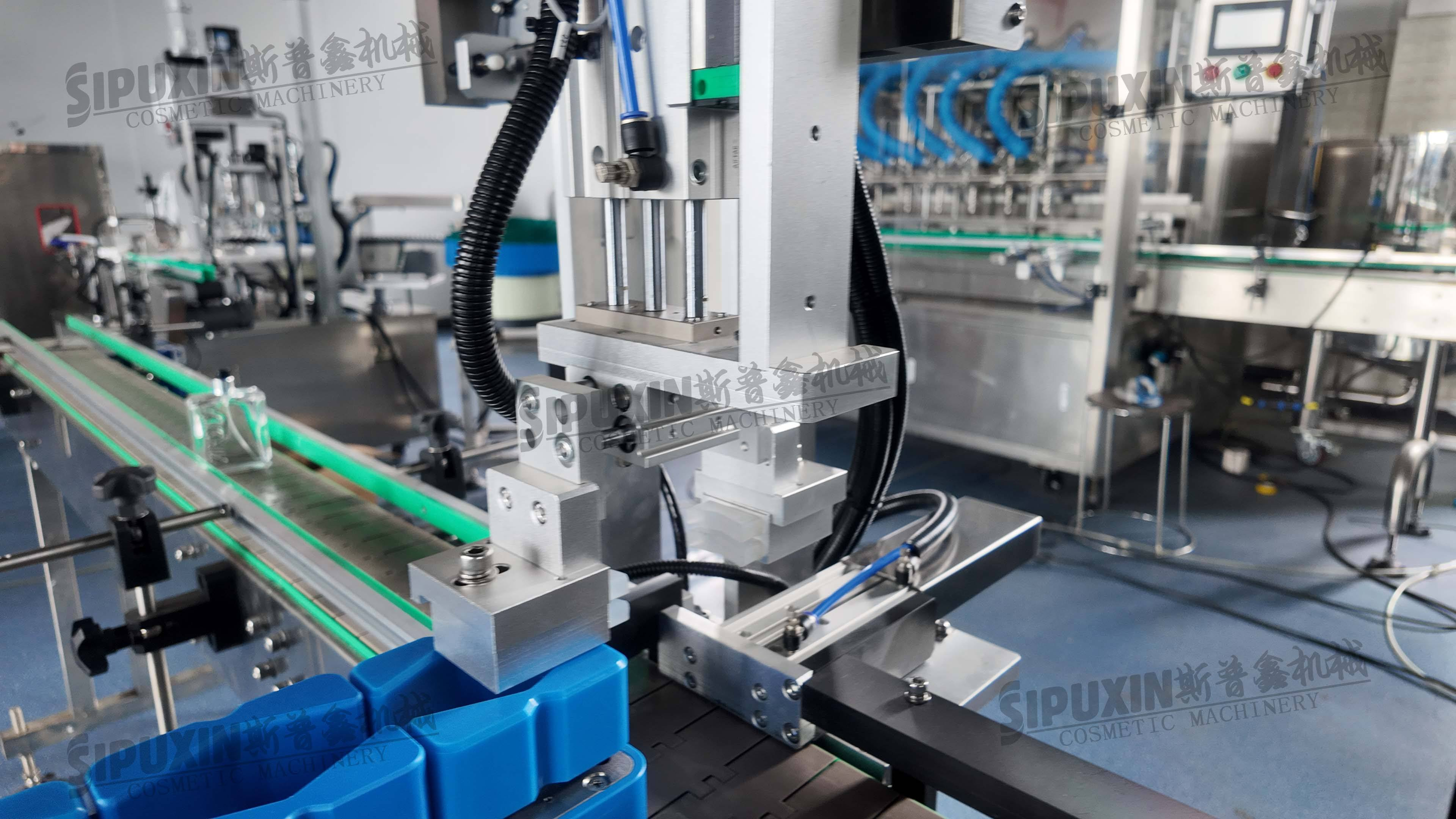 Rotary Automatic Pneumatic Perfume Glass Bottle Filling Machine High Precision Multi Nozzles Engine PLC Driven Customizable